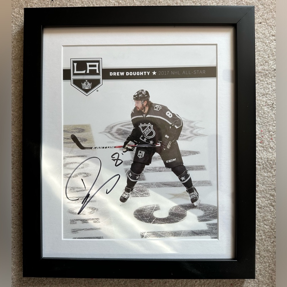 Los Angeles Kings Drew Doughty autograph picture